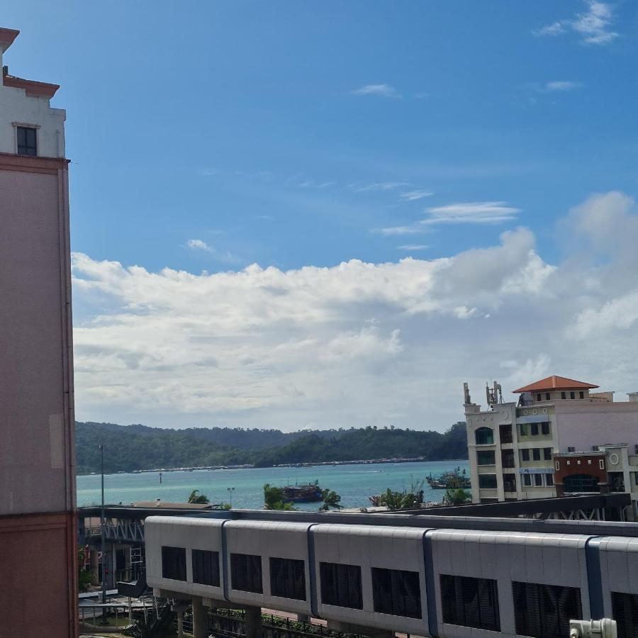 Y Homes Kota Kinabalu Exterior foto